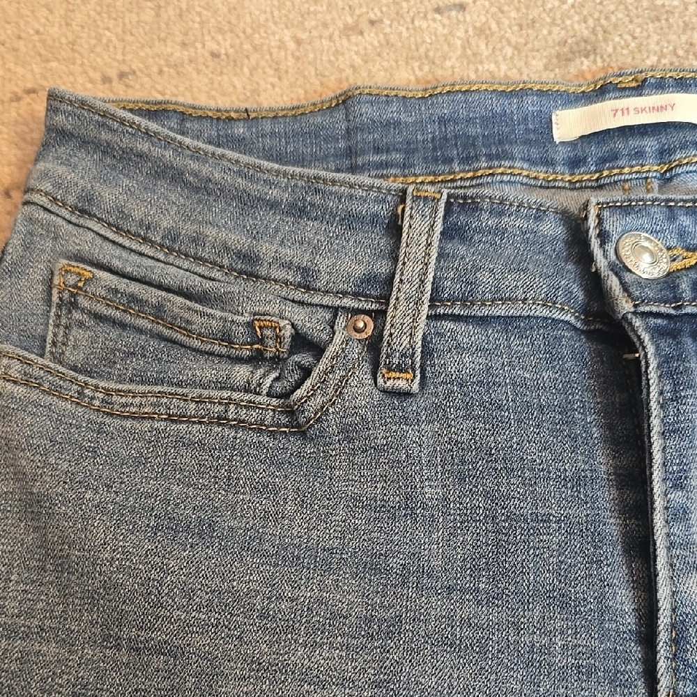 Levi's Blue Skinny Jeans with Modern Fit - Picture 4 of 12